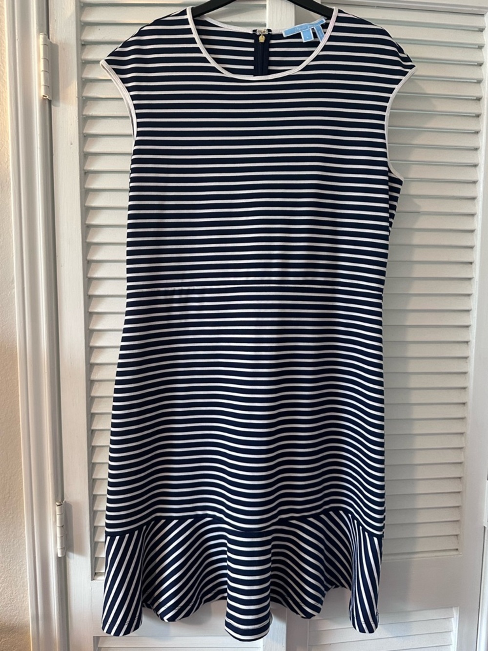 Draper James Size L Striped Navy & White Sheath Ruffle Dress Sleeveless